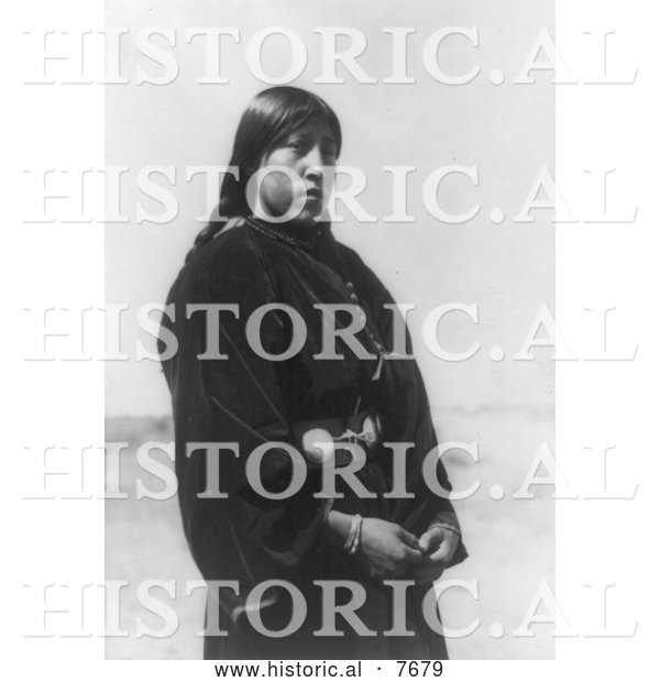 Historical Photo of Arapaho Maiden 1910 - Black and White