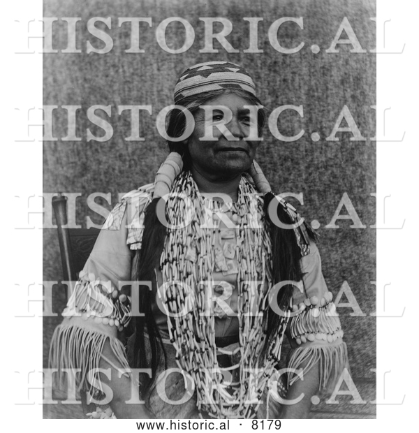 Historical Image of Native American Indian Che-na-wah-Weitch-ah-wah 1916 - Black and White