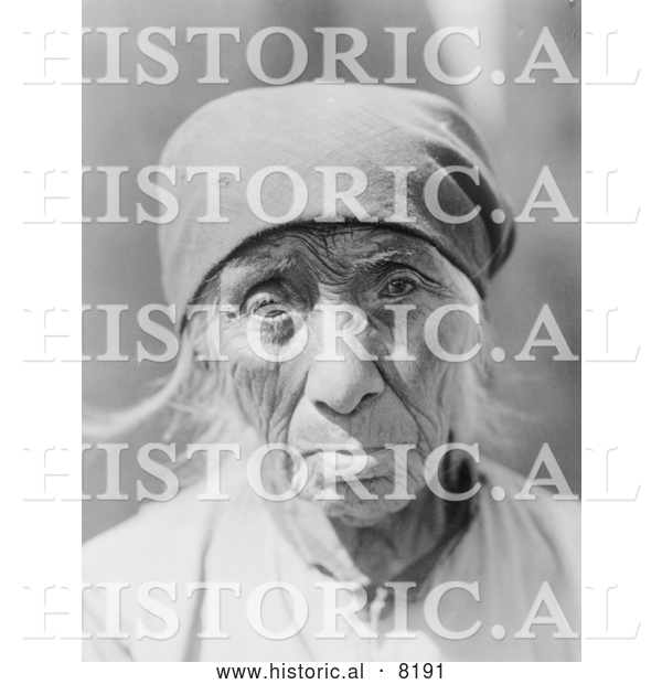 Historical Image of Serrano Woman of Tejon 1924 - Black and White