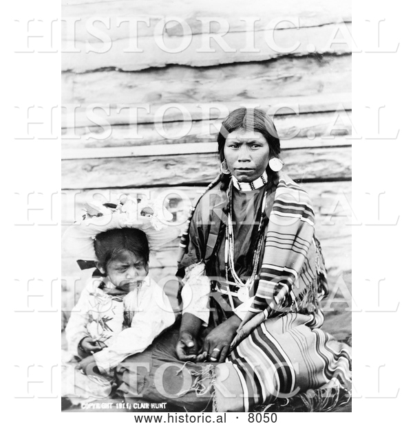 Historical Image of Sinkiuse-Columbia Indian Mother 1911 - Black and White
