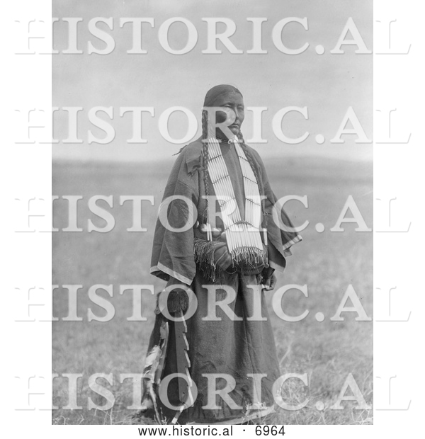 Historical Photo of Two Charger Woman, Brule American Indian 1907 - Black and White